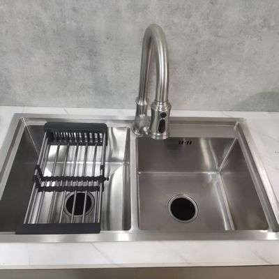 คุณภาพ  Handmade Stainless Steel Kitchen Sink with Food Grade 304/316 Material and Cleaning-Cutting-Draining Integrated Design โรงงาน