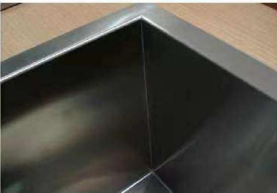 ความทนทานสูง เครื่องทําน้ําครัว มุม โปแลนด์ Molding Square Angle เครื่องปั่น