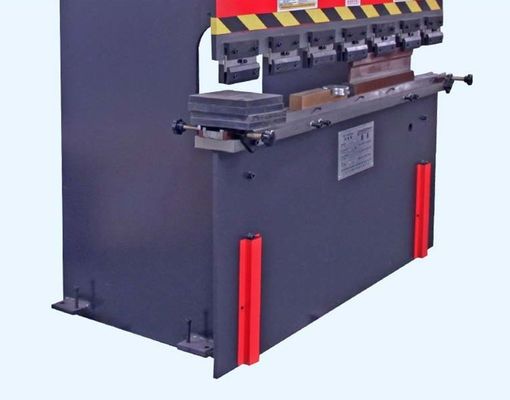 รายละเอียดปารามิเตอร์ การแนะนําของ 630T อัตโนมัติโลหะแม่นยําการบิดเครื่อง