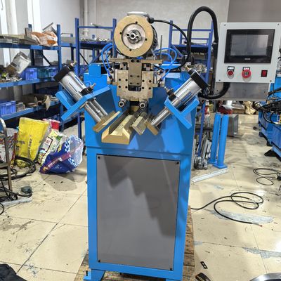 เครื่องเชื่อม CNC สําหรับมุม fillet ด้วยเทคโนโลยีไฟเบอร์เลเซอร์ความแม่นยําสูง