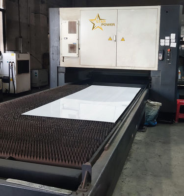 อัตโนมัติสแตนเลส มือส้วมเชี่ยวชาญในการผลิตของ CNC เครื่องตัดเลเซอร์โลหะ