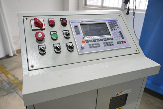 เครื่องเชื่อมเลเซอร์แบบแบนอัตโนมัติ CNC อ่างล้างมือ SS เชิงพาณิชย์สำหรับสแตนเลสสตีลทนต่อการกัดกร่อน
