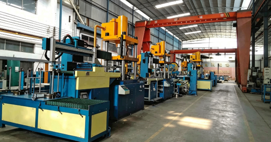ราคาดี 1500KN ไฮดรอลิก อัตโนมัติ เครื่องปั้นกระทะ 30KW มอเตอร์ 700×880mm โต๊ะทํางาน สแตนเลส เครื่องปรุงอาหารและอุปกรณ์ครัว ออนไลน์